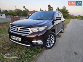 toyota highlander 2011