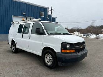 2017 chevrolet express 2500 cargo · van