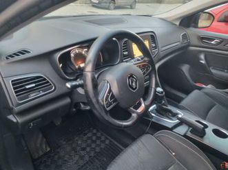 се продава renault megane 1.5 dci 90 ks 2018