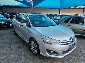 lounge exclusive 1.6 turbo 4p aut.