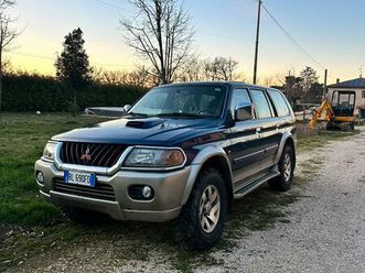 mitsubishi pajero sport