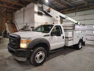 35’ bucket truck 2012 ford f-450 versalift boom lift v10 gas engine