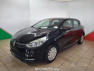 renault clio 0.9 tce 75cv moschino life