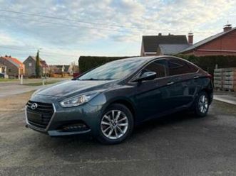 ② hyundai i40 1.6 fulloption*navi*carplay*camera*trekhaak*ac — hyundai — 2ememain