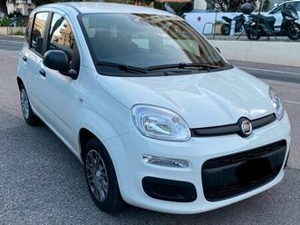 fiat panda hybride icône blanche