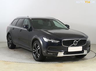 volvo v90 cross country d4 2.0 awd, za 25 200 €