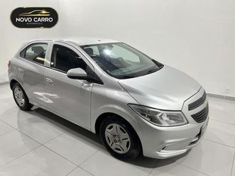 chevrolet onix hatch joy 1.0 8v flex 5p mec.