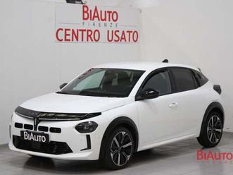 lancia ypsilon 51kwh lx del 2024 usata a sesto fiorentino