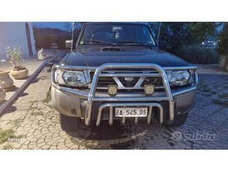nissan patrol 7 posti a 8000 euro