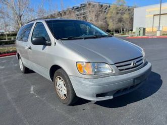2002 toyota sienna ce - 1-owner • clean title • 7-seater minivan