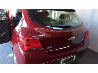 hatch lt 1.0 8v flex mec. 4p