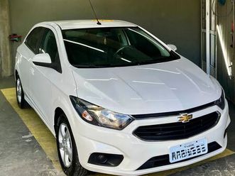 hatch lt 1.4 8v flex aut. 4p