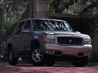 2000 cadillac escalade luxury