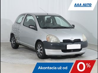 toyota yaris 1.0 vvt-i, sr,2.maj, serv.kniha