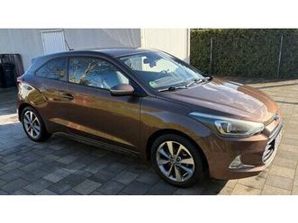 hyundai i20 1.4 trend coupe; navi; +winter-r. auf aluf.