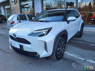 toyota yaris cross 1.5h trend awd-i 116 cv e-cvt