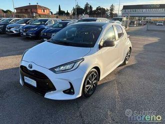 toyota yaris 1.5 hybrid lounge