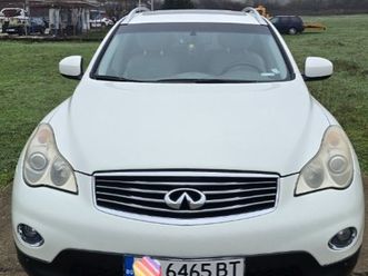 infiniti ex 3.5 8,700 eur