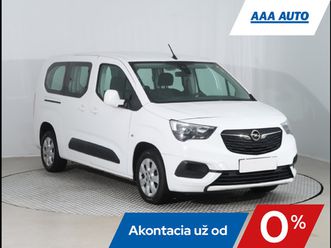 opel combo 1.2 turbo, enjoy, sr,2.maj, serv.kniha