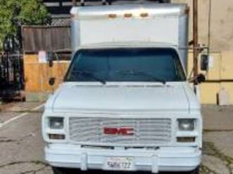 1996 gmc vandura 14foot box truck w/ liftgate dually rear wheels