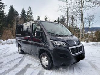 ausgebauter campervan peugeot boxer