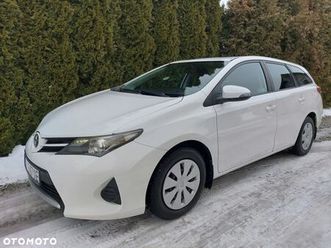 toyota auris 1.6 active