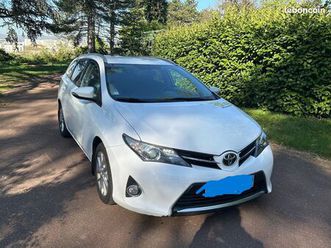 toyota auris touring sport 2.0 d4d 2015a4590e