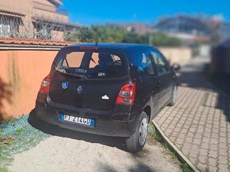 renault twingo 2,
