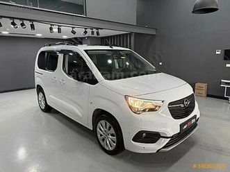 galeriden opel combo life 1.5 d edition 2023 model i̇stanbul 2.300 km beyaz - 38080220 | arabam.com