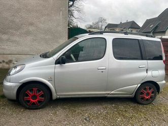 toyota yaris verso automatik zu verkaufen