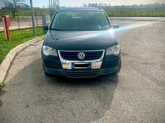 volkswagen touran 2011