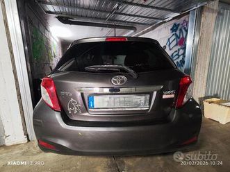 toyota yaris 1.3 benzina lounge