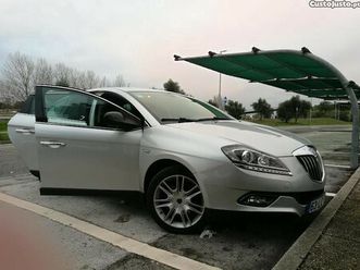 lancia delta autimatico dezembro/10