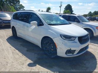 chrysler pacifica 3.6l touring l