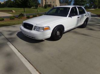2011 ford crown victoria police interceptor p71pg only(129k)mi runsxxx