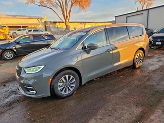 chrysler pacifica * touring l* plug-in hybrid*