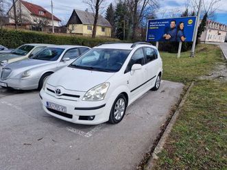 toyota corolla verso 2.0 d-4d, 2004 god.