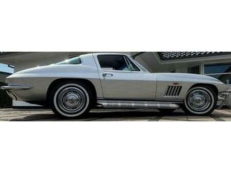 chevrolet corvette stingray 2d