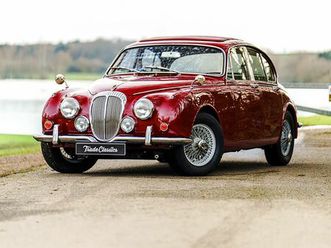 1969 daimler v8 250