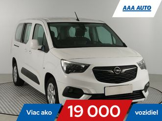 opel combo 1.2 turbo, enjoy, 7 miest, sr,2.maj