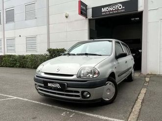 renault clio 2 authentique 5 portes 1.2 i 60ch 1 ere main / ideal jeune permis / entretien renault
