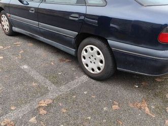 voiture safrane 2.2td