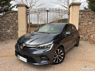 renault clio 5 / clio v / 1.0 tce / 90 ch / pack intens / phares led / boîte 6 / gps tactile / lumière d’ambiance / accès sans clé / + dashcam / chargeur à indu