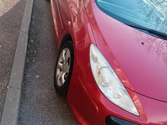 bonjour je vends une voiture peugeot 307 cc