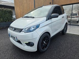 aixam s9 / voiture sans permis / voiturette des 14 ans / aixam city