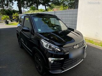 a vendre voiture sans permis ligier js60 noir -2023 - 7892 km - excellent etat