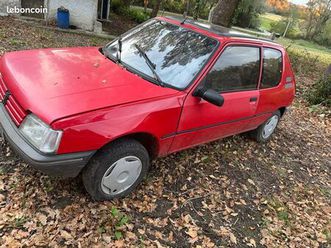 peugeot 205 1.9 diesel toit ouvrant