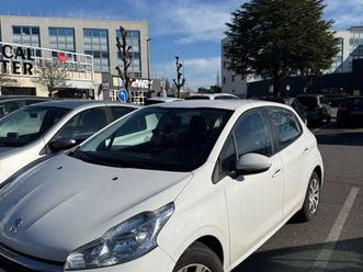 peugeot 208 2 places
