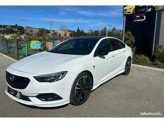 opel insignia country tourer 2.0 d biturbo 210 ch at8 awd