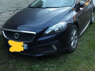 volvo v40 cross country 190ch d4 turbo diesel boîte automatique 8 vitesses